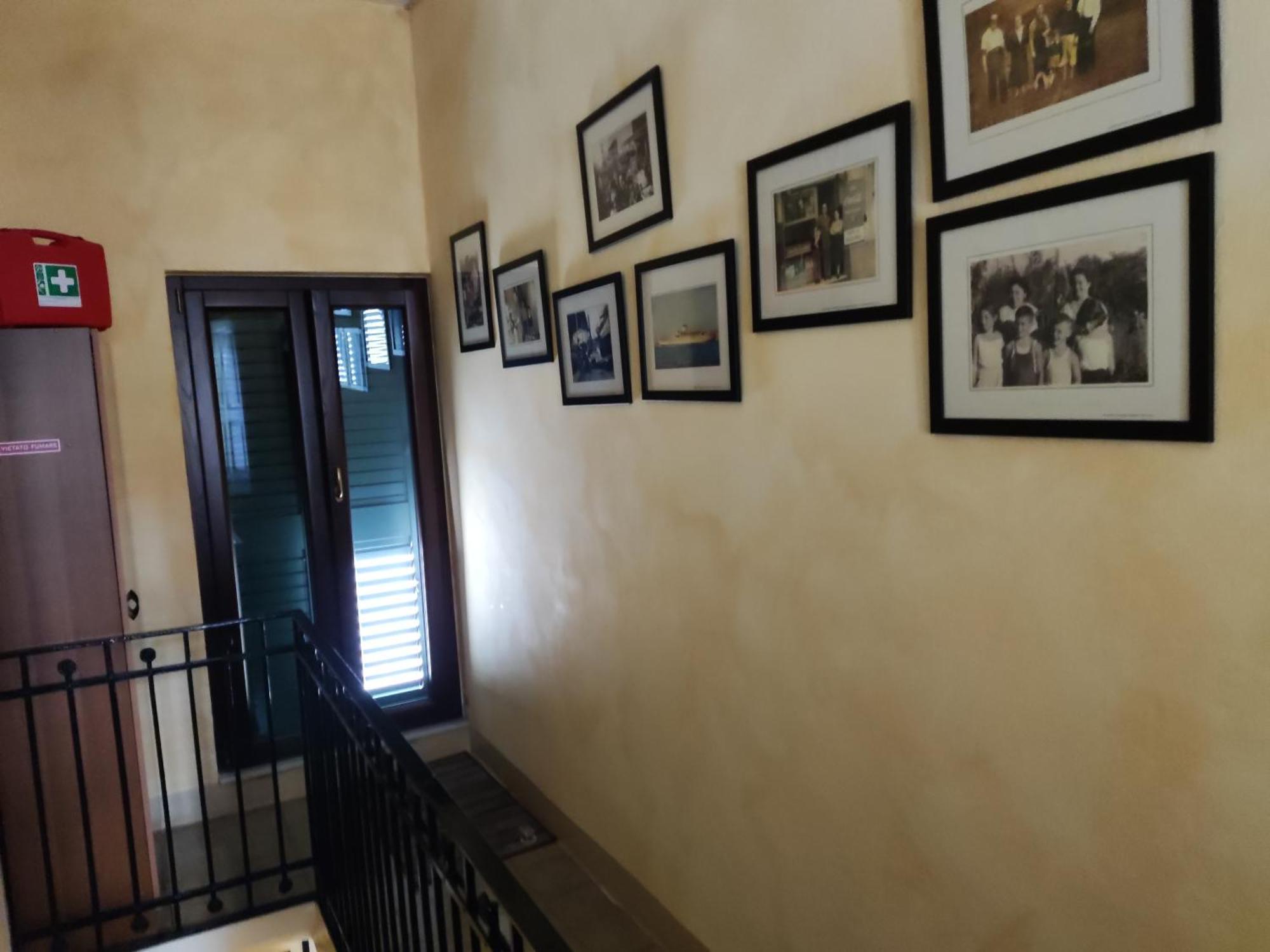 La Casa Dellamericano - Casa D'Epoca Anni '30 Aliano Exteriör bild